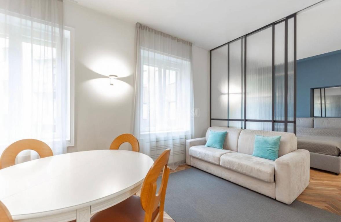 Milano - Delizioso Appartamento In Pieno Centro. Fancy Yellow Apartments Екстериор снимка